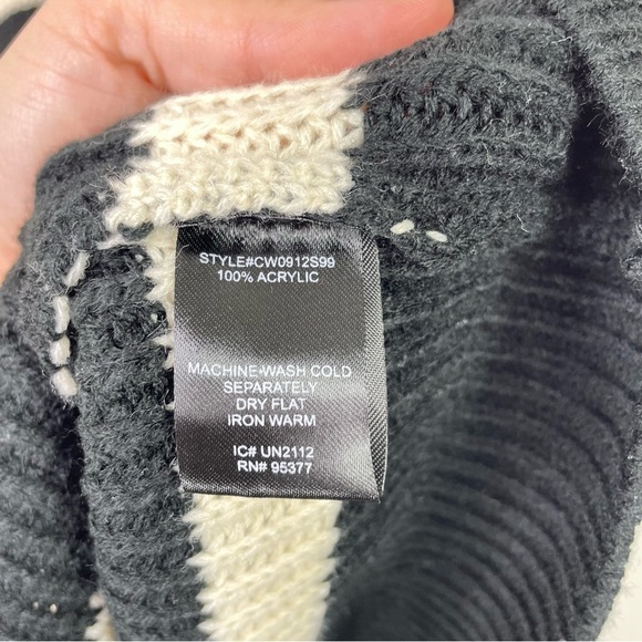 Sanctuary Zip Front Sweater Dress, Medium - Picture 4 of 10